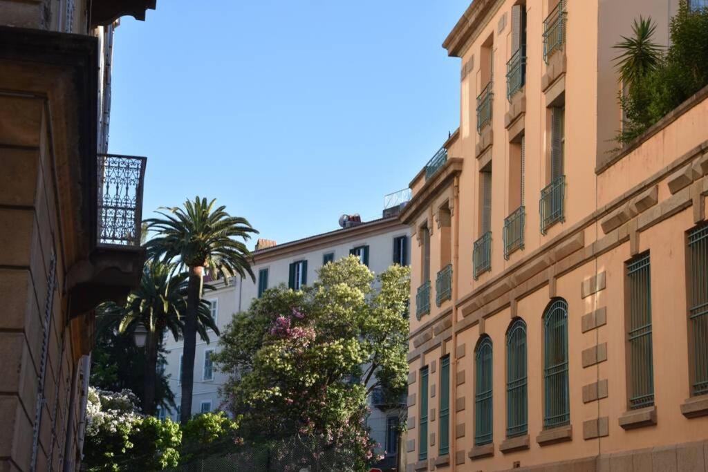 Appartement Plein De Charme - Ajaccio Hyper Centre Exterior foto