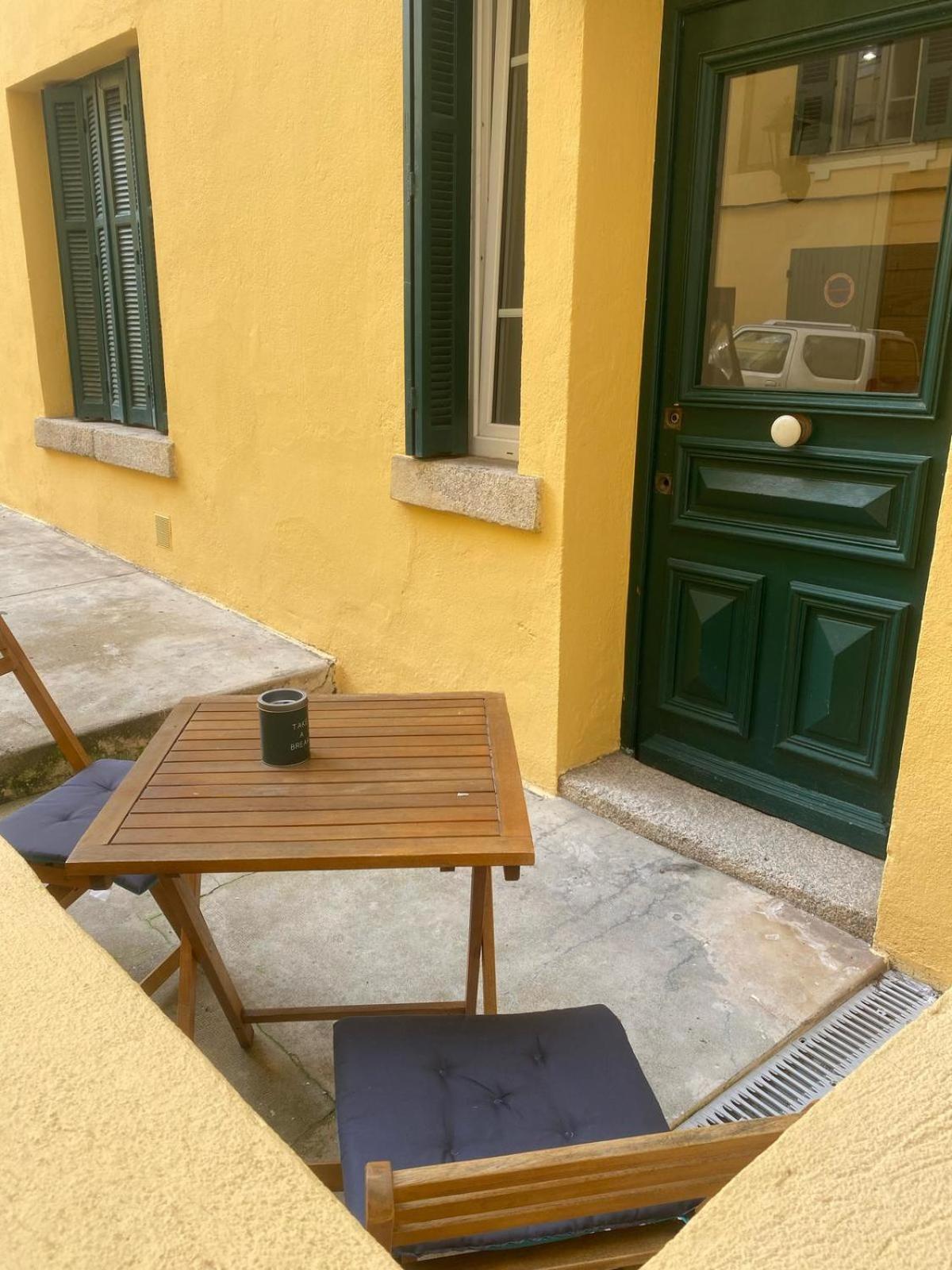 Appartement Plein De Charme - Ajaccio Hyper Centre Exterior foto